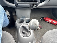 Toyota yaris 1.0i vvt-i natura, 2001 - afbeelding 9 van  43