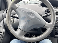Toyota yaris 1.0i vvt-i natura, 2001 - afbeelding 11 van  43