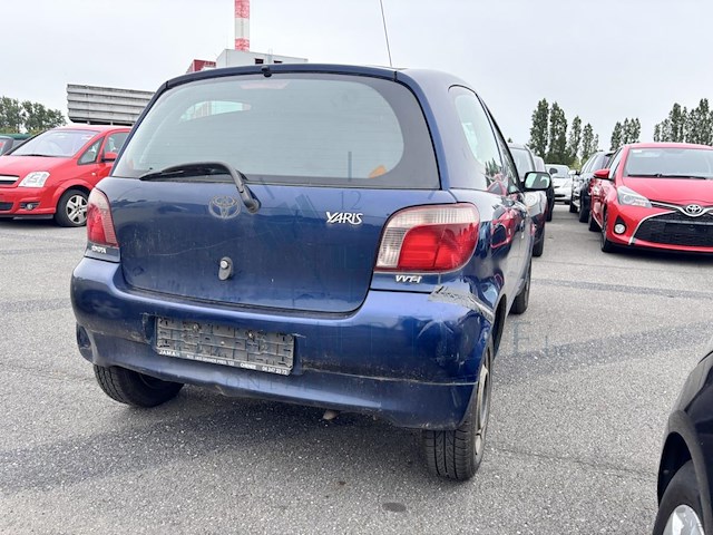 Toyota yaris 1.0i vvt-i natura, 2001 - afbeelding 39 van  43