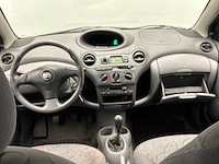 Toyota yaris 1.3-16v vvt-i luna 2000 | 94-gg-nz - afbeelding 9 van  12