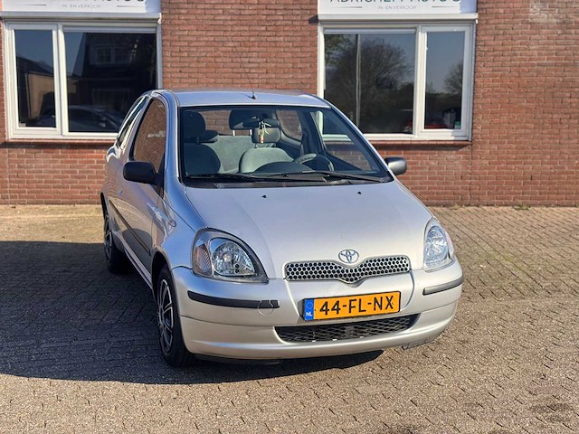 Toyota yaris 1.3-16v vvt i sol, 44-fl-nx - afbeelding 4 van  10