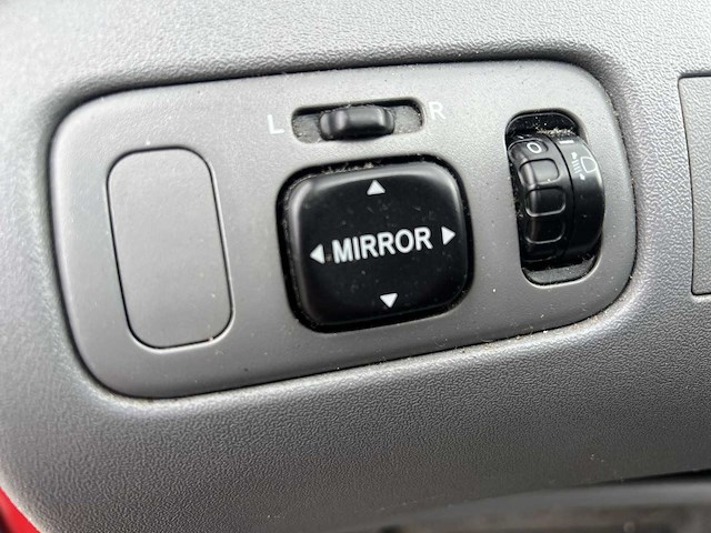 Toyota yaris 1.3-16v vvt-i sol | 95-hz-pk - afbeelding 2 van  7