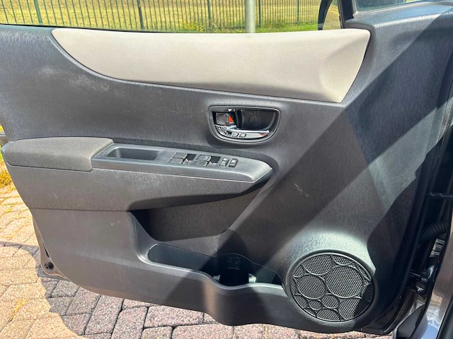 Toyota yaris 1.3 vvt i aspiration automaat, kh-598-h - afbeelding 6 van  23