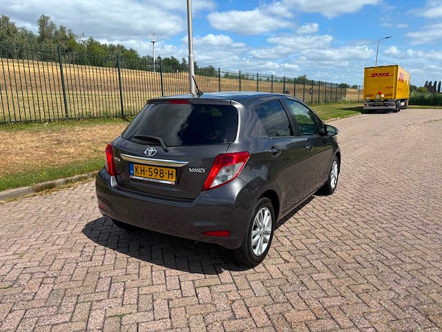 Toyota yaris 1.3 vvt i aspiration automaat, kh-598-h - afbeelding 10 van  23