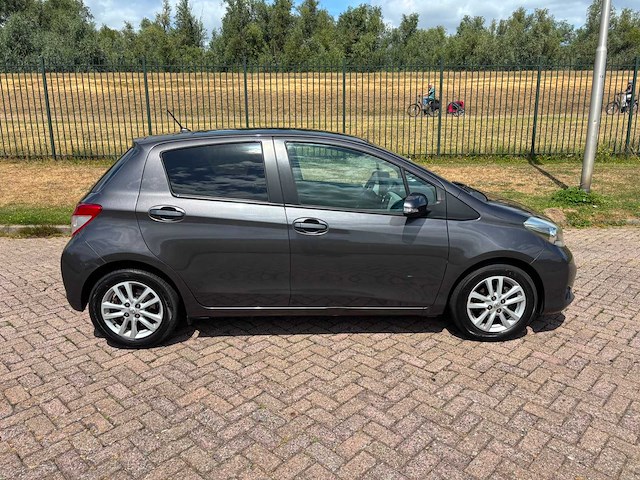 Toyota yaris 1.3 vvt i aspiration automaat, kh-598-h - afbeelding 19 van  23