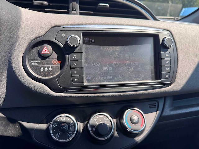 Toyota yaris 1.3 vvt-i aspiration * hk-690-t - afbeelding 2 van  11