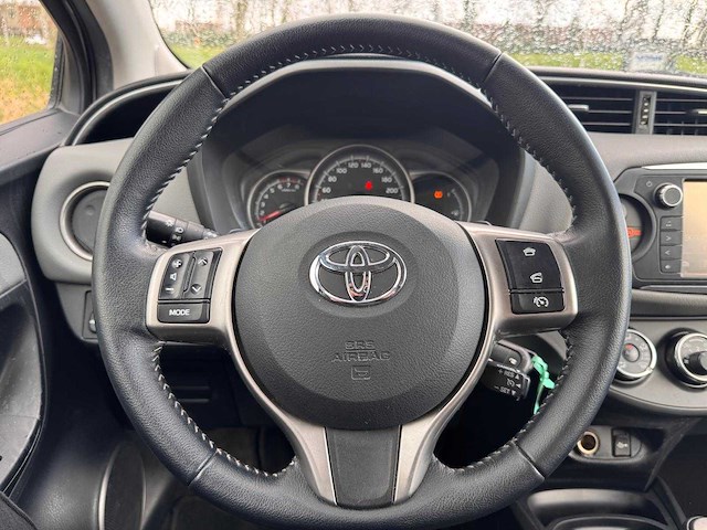 Toyota yaris 1.3 vvt-i aspiration; np-215-b - afbeelding 16 van  17
