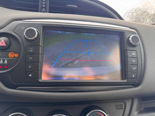 Toyota yaris 1.3 vvt-i aspiration; np-215-b - afbeelding 3 van  12