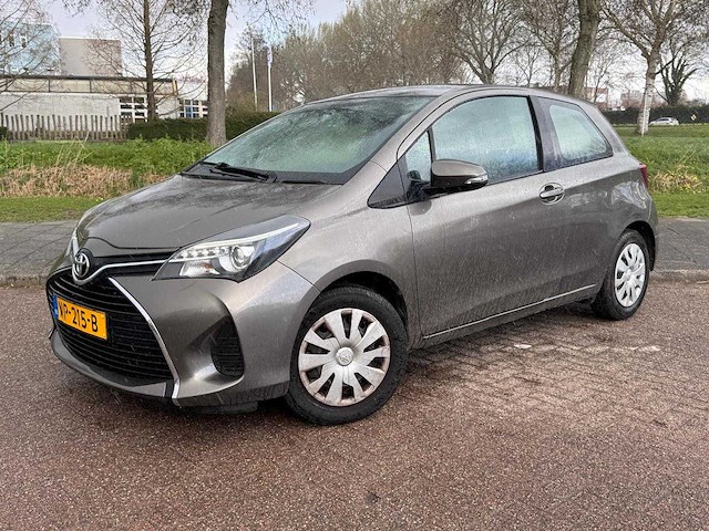 Toyota yaris 1.3 vvt-i aspiration; np-215-b - afbeelding 1 van  12