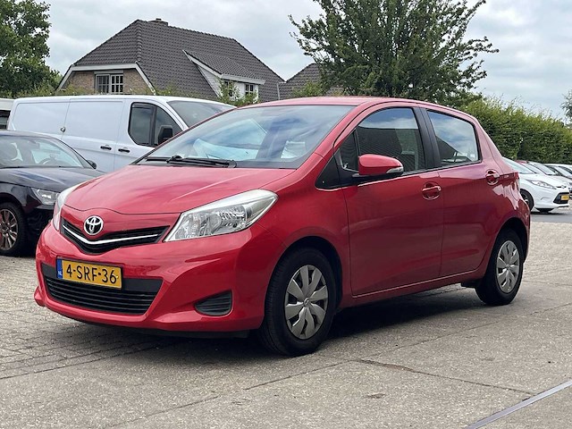 Toyota yaris 1.3 vvt-i now 2013 | 4-srf-36 - afbeelding 2 van  25