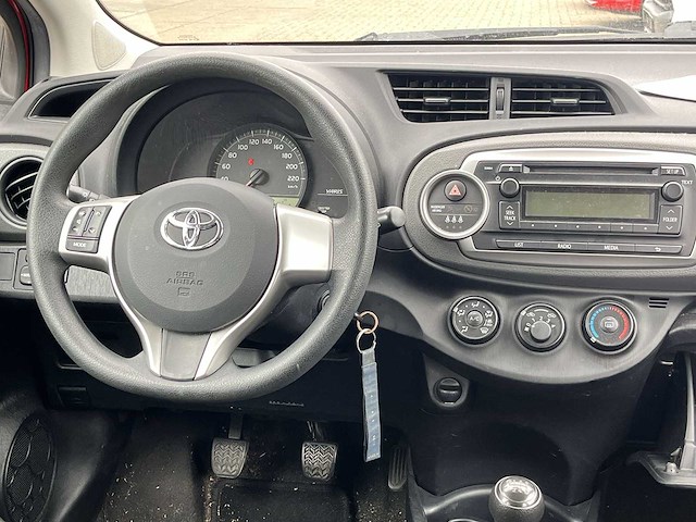 Toyota yaris 1.3 vvt-i now 2013 | 4-srf-36 - afbeelding 15 van  25