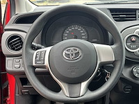 Toyota yaris 1.3 vvt-i now 2013 | 4-srf-36 - afbeelding 19 van  25