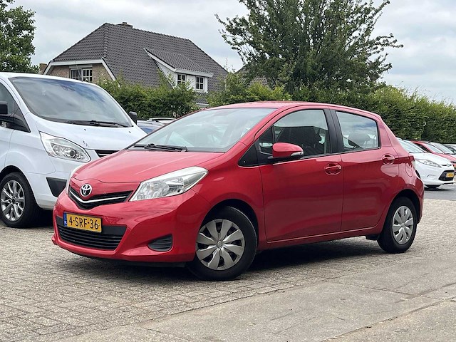 Toyota yaris 1.3 vvt-i now 2013 | 4-srf-36 - afbeelding 23 van  25
