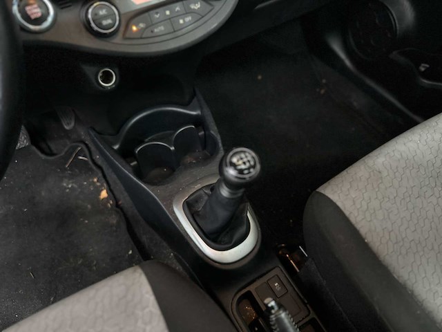 Toyota yaris 1.3 vvti aspiration 2011 98pk, rb-304-d - afbeelding 20 van  45