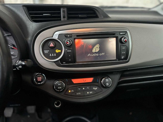 Toyota yaris 1.3 vvti aspiration 2011 98pk, rb-304-d - afbeelding 22 van  45