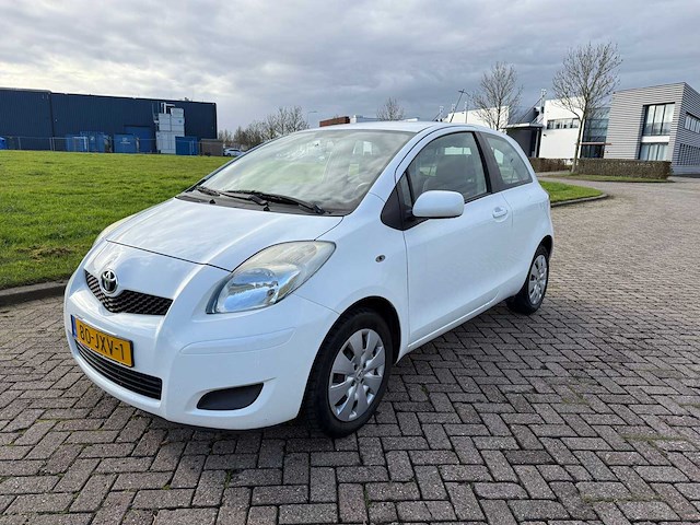 Toyota yaris 1.3 vvti aspiration, 80-jxv-1 - afbeelding 2 van  19
