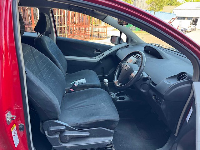 Toyota yaris 1.3 vvti luna 61-zbz-5 - afbeelding 9 van  13