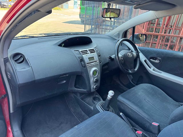 Toyota yaris 1.3 vvti luna 61-zbz-5 - afbeelding 13 van  13