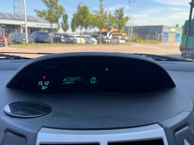 Toyota yaris 1.3 vvti luna, 61-zbz-5 - afbeelding 2 van  13