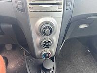 Toyota yaris 1.4 d-4d sol 2007 | 08-xp-bl - afbeelding 2 van  13