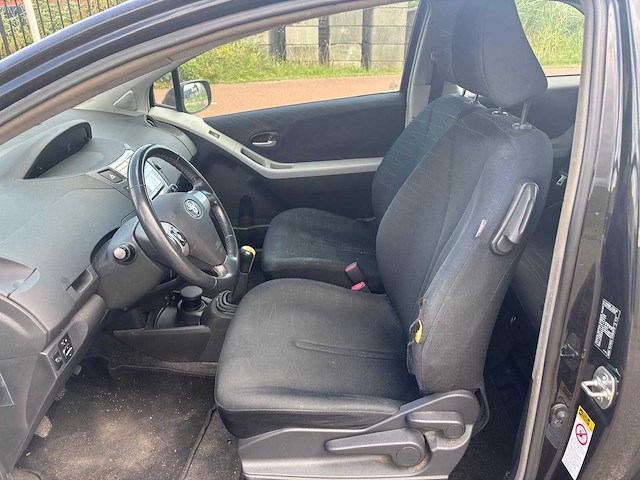 Toyota yaris 1.4 d-4d sol 2007 | 08-xp-bl - afbeelding 3 van  13