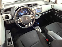 Toyota yaris 1.5 full hybrid aspiration 2014 | 8-tgn-70 - afbeelding 16 van  19