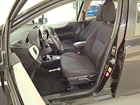 Toyota yaris 1.5 full hybrid aspiration 2014 | 8-tgn-70 - afbeelding 5 van  19
