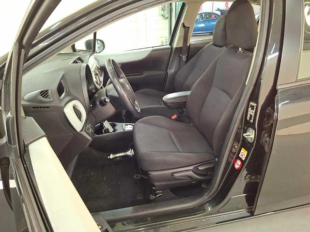 Toyota yaris 1.5 full hybrid aspiration 2014 | 8-tgn-70 - afbeelding 5 van  19