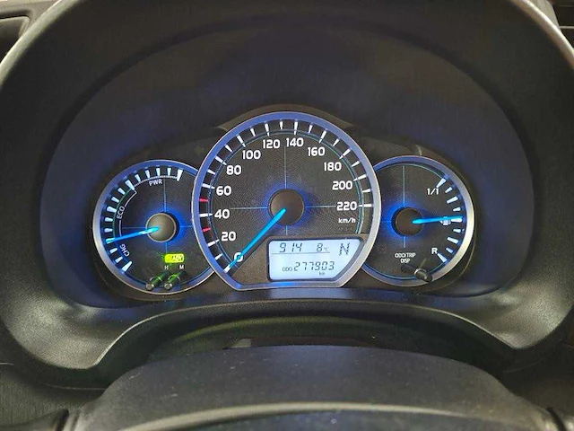 Toyota yaris 1.5 full hybrid aspiration 2014 | 8-tgn-70 - afbeelding 18 van  19