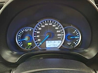 Toyota yaris 1.5 full hybrid aspiration 2014 | 8-tgn-70 - afbeelding 18 van  19