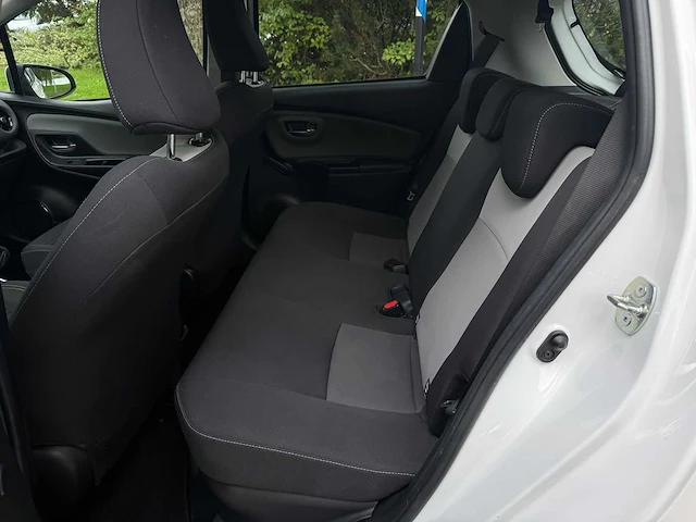 Toyota yaris 1.5 hyb. active * h-787-bz - afbeelding 11 van  13