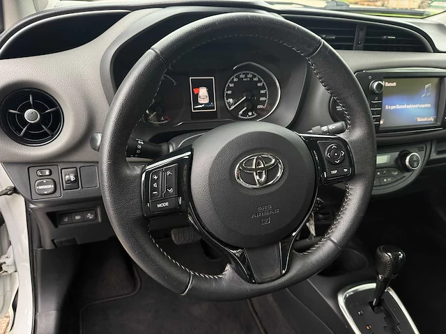 Toyota yaris 1.5 hyb. active * h-787-bz - afbeelding 2 van  19