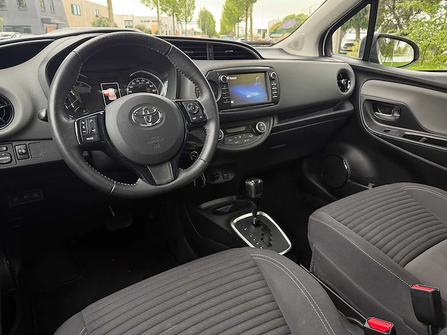 Toyota yaris 1.5 hyb. active * h-787-bz - afbeelding 17 van  19