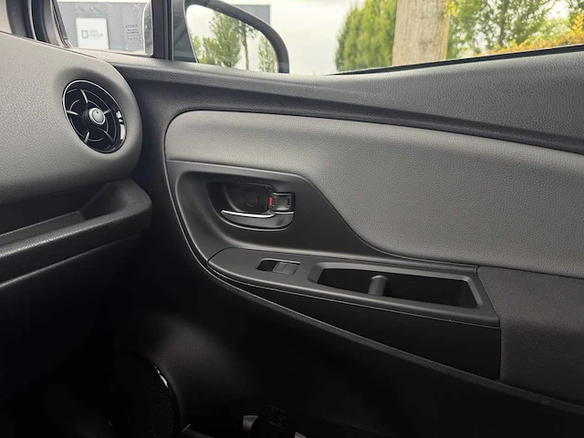 Toyota yaris 1.5 hyb. active * h-787-bz - afbeelding 19 van  19
