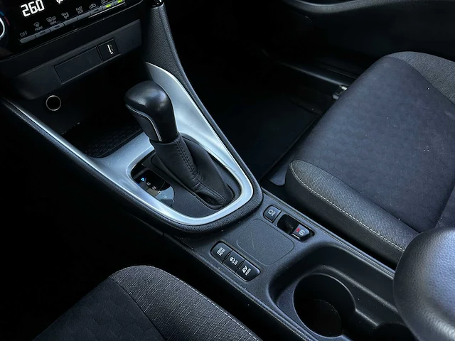 Toyota yaris 1.5 hybrid active 116pk 2021 (origineel-nl + 1e eigenaar), n-181-gp - afbeelding 30 van  64