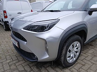 Toyota yaris cross 1.5 hybrid 2wd business edition 2023 | 26-78-40 - afbeelding 9 van  18