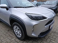 Toyota yaris cross 1.5 hybrid 2wd business edition 2023 | 26-78-40 - afbeelding 15 van  18