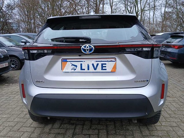Toyota yaris cross 1.5 hybrid 2wd business edition 2023 | 26-78-40 - afbeelding 18 van  18