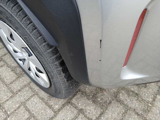 Toyota yaris cross 1.5 hybrid 2wd business edition 2023 | 26-78-40 - afbeelding 10 van  18