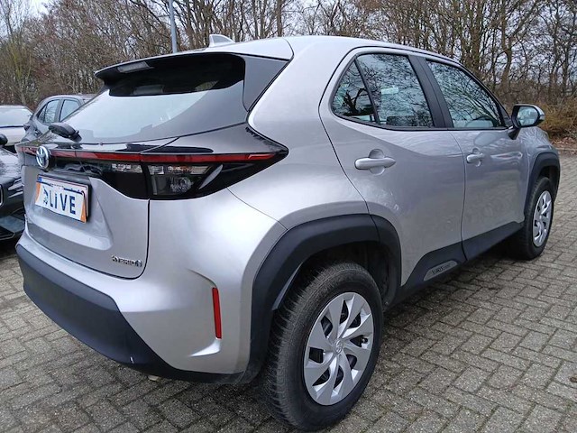 Toyota yaris cross 1.5 hybrid 2wd business edition 2023 | 26-78-40 - afbeelding 7 van  16