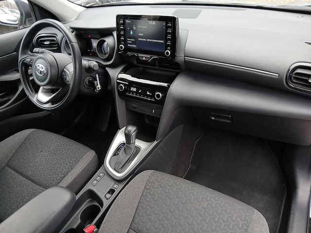 Toyota yaris cross 1.5 hybrid 2wd business edition 2023 | 26-78-40 - afbeelding 8 van  16