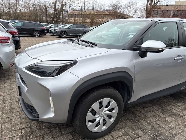 Toyota yaris cross 1.5 hybrid 2wd business edition 2023 | 26-78-75 - afbeelding 5 van  22
