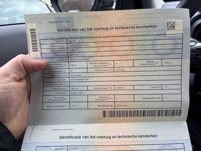 Toyota yaris cross 1.5 hybrid 2wd business edition 2023 | 26-78-75 - afbeelding 8 van  22