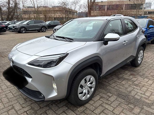 Toyota yaris cross 1.5 hybrid 2wd business edition 2023 | 26-78-75 - afbeelding 1 van  22