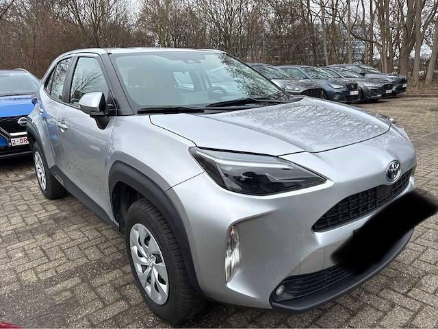 Toyota yaris cross 1.5 hybrid 2wd business edition 2023 | 26-78-75 - afbeelding 18 van  22