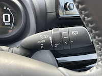 Toyota yaris cross 1.5 hybrid 2wd business edition 2023 | 26-78-75 - afbeelding 19 van  31