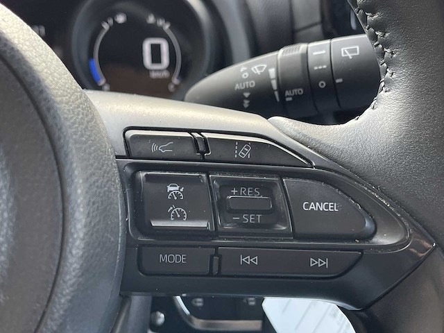 Toyota yaris cross 1.5 hybrid 2wd business edition 2023 | 26-78-75 - afbeelding 2 van  18