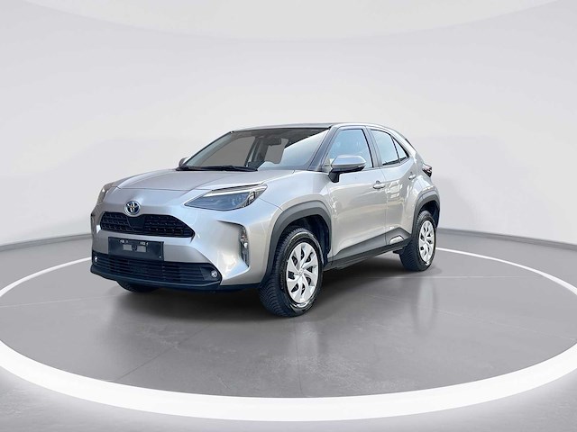Toyota yaris cross 1.5 hybrid 2wd business edition 2023 | 26-78-75 - afbeelding 10 van  18