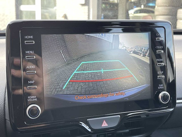 Toyota yaris cross 1.5 hybrid 2wd business edition 2023 | 26-78-75 - afbeelding 17 van  18