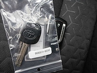 Toyota yaris cross 1.5 hybrid 2wd business edition 2023 | 26-92-69 - afbeelding 3 van  18